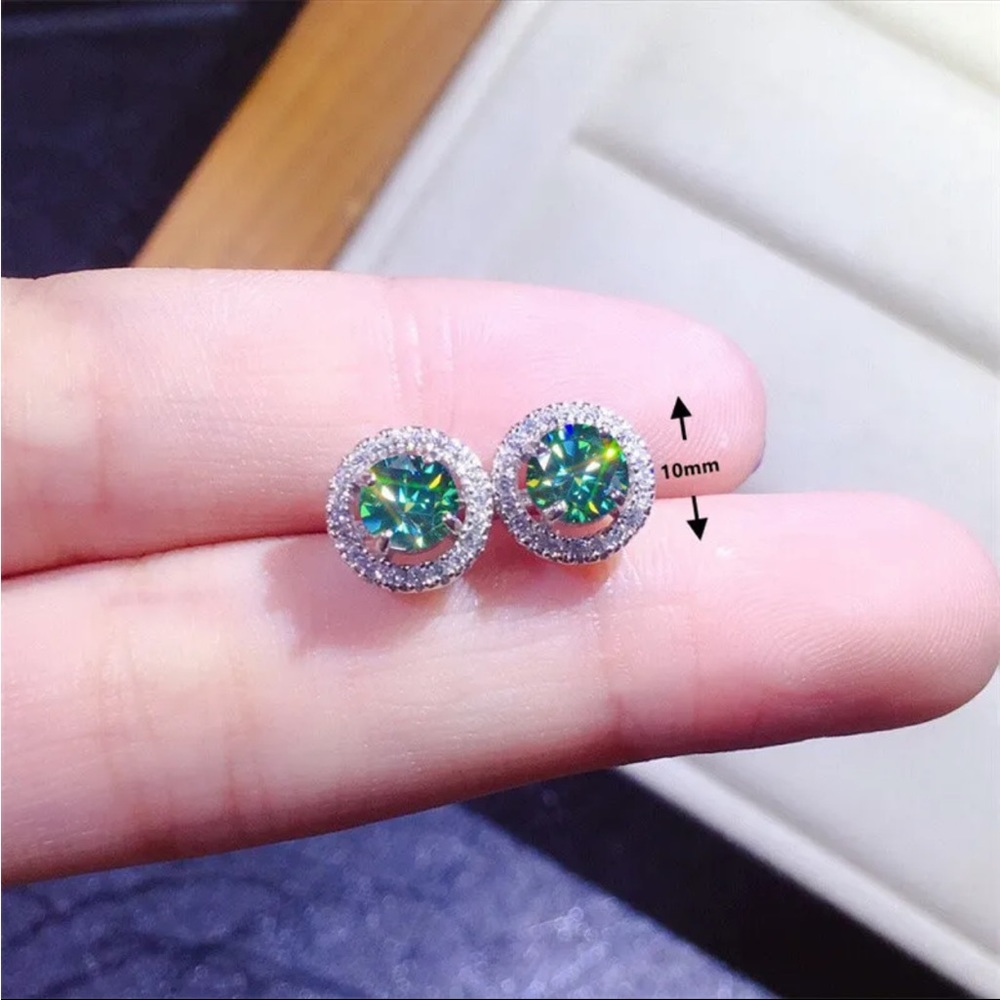 Elegant 925 filled earrings. Stones are al! lab created but can you just see on!